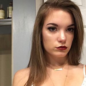 Meet your Posher, Lizzie